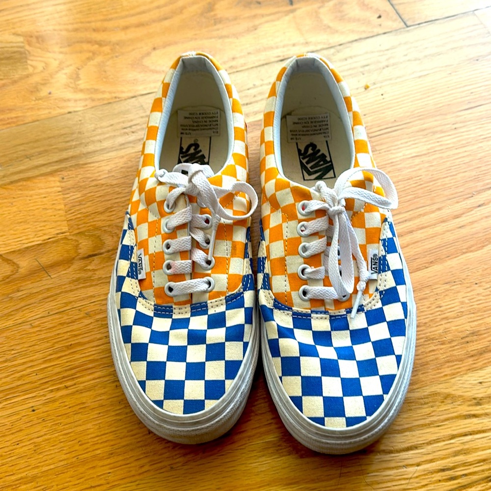 RARE Three-tone Vans in awesome condition.